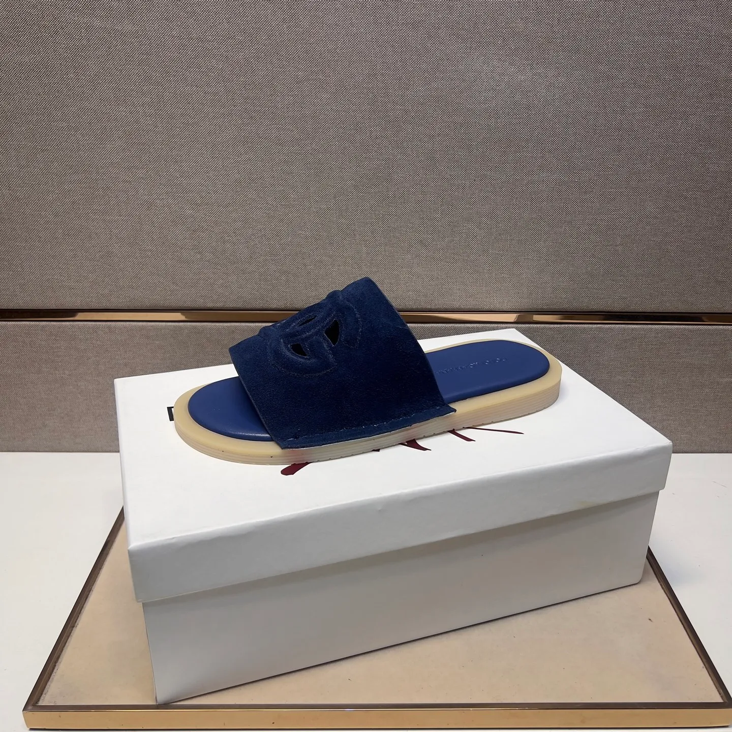 Men's men's shoes 💰pp340【DG～】Men's casual slippers 2025z cabinet sales simultaneously 🔶Size: 38-44#️⃣ 🔷5 colors🔜The upper is made of multi-material splicing➕Genuine leather lining, comfortable and breathable, sole: original comfortable, wear-resistant and non-slip outsole, ⚠️Real 📱Photographed🎬The real thing is better📢📢📢